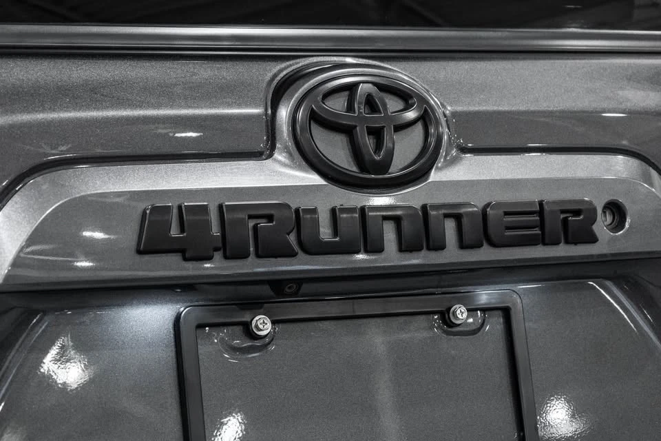 2018 Toyota 4Runner 5th Gen - Image 11 of 20