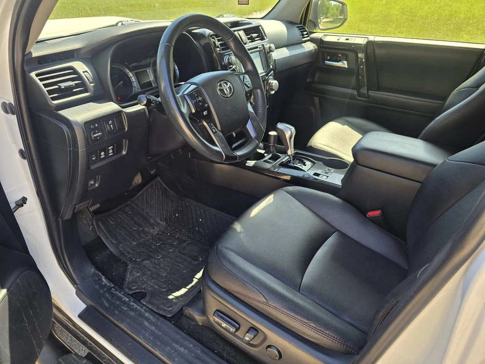 2018 Toyota 4Runner 5th Gen - Image 16 of 17