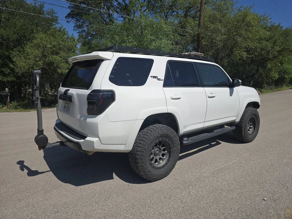 2018 Toyota 4Runner 5th Gen - Image 5 of 17