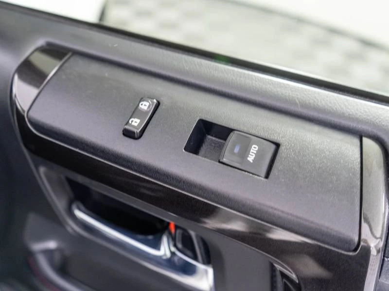 2018 Toyota 4Runner 5th Gen - Image 8 of 19