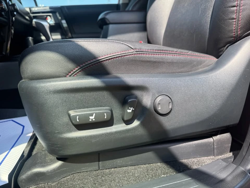 2018 Toyota 4Runner 5th Gen - Image 10 of 15