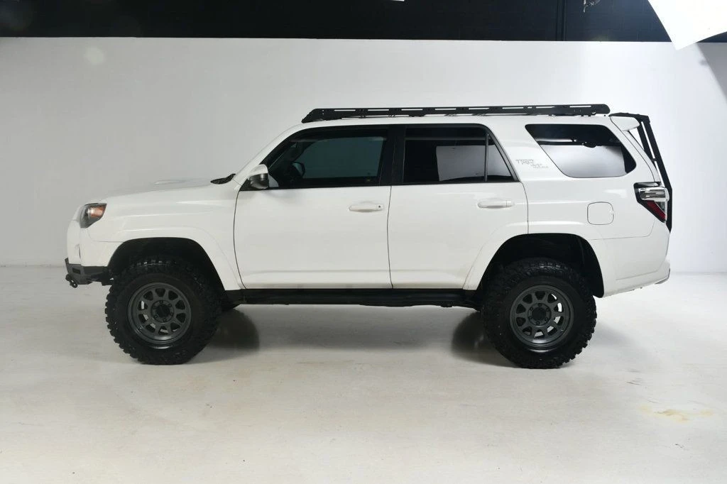 2018 Toyota 4Runner 5th Gen - Image 4 of 12