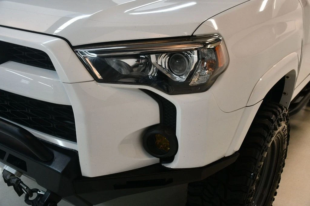 2018 Toyota 4Runner 5th Gen - Image 10 of 12