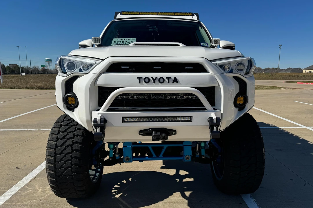 2018 Toyota 4Runner 5th Gen - Image 2 of 31