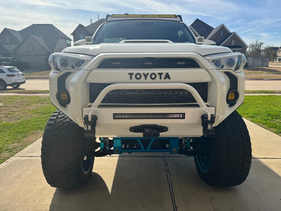 2018 Toyota 4Runner 5th Gen - Image 6 of 31