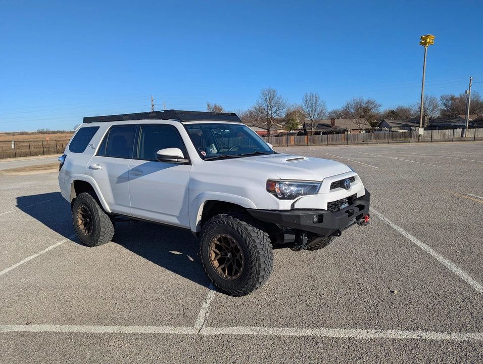 2018 Toyota 4Runner 5th Gen - Image 16 of 31