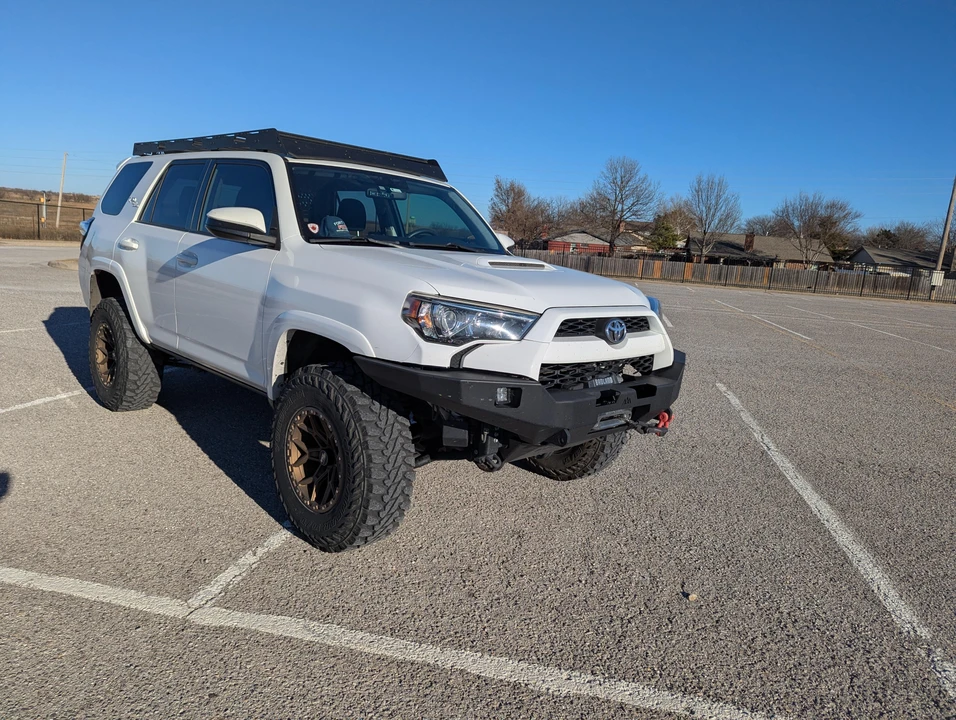 2018 Toyota 4Runner 5th Gen - Image 17 of 31