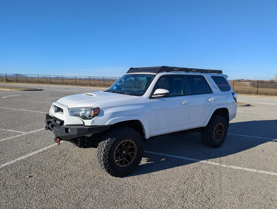 2018 Toyota 4Runner 5th Gen - Image 9 of 31