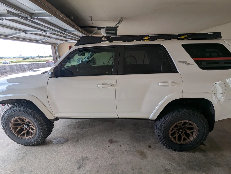 2018 Toyota 4Runner 5th Gen - Image 13 of 31