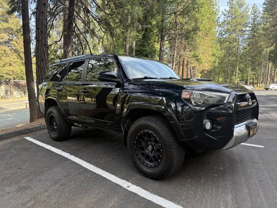 2018 Toyota 4Runner 5th Gen - Image 6 of 16