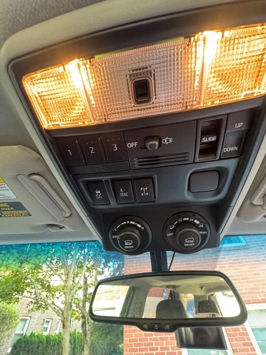 2018 Toyota 4Runner 5th Gen - Image 10 of 15