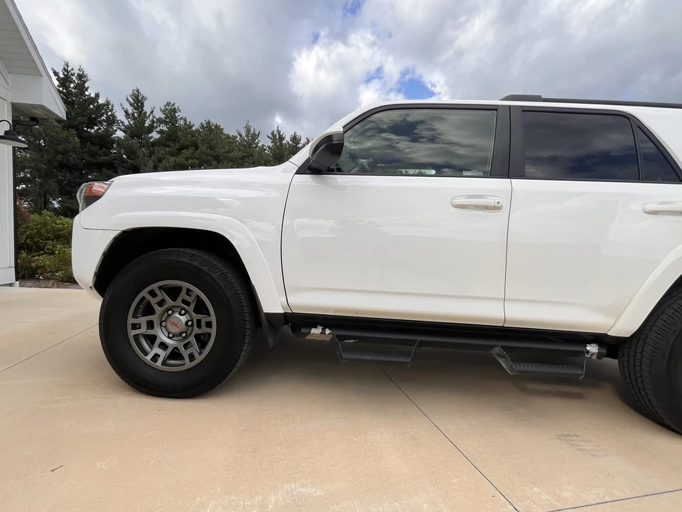 2018 Toyota 4Runner 5th Gen - Image 16 of 31
