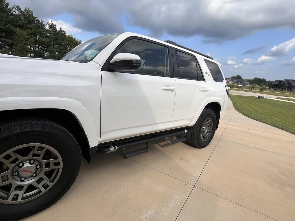2018 Toyota 4Runner 5th Gen - Image 17 of 31