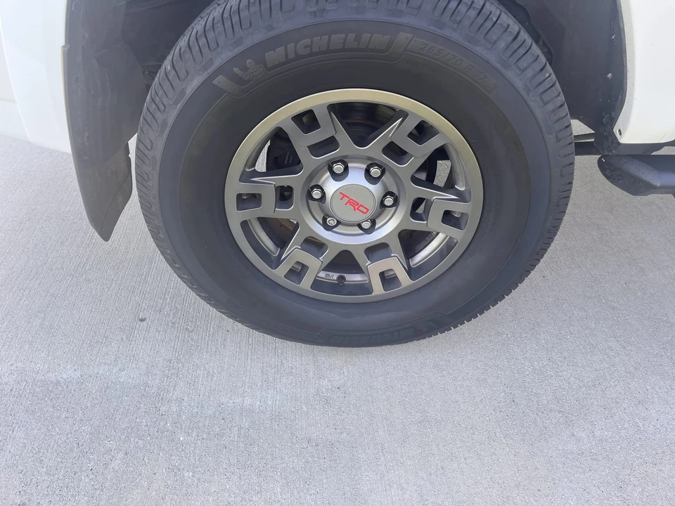 2018 Toyota 4Runner 5th Gen - Image 29 of 31