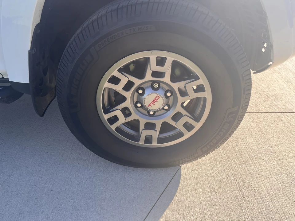 2018 Toyota 4Runner 5th Gen - Image 27 of 31