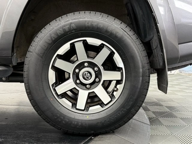 2018 Toyota 4Runner 5th Gen - Image 12 of 12