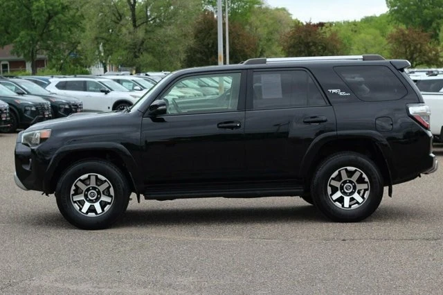 2018 Toyota 4Runner 5th Gen - Image 17 of 20
