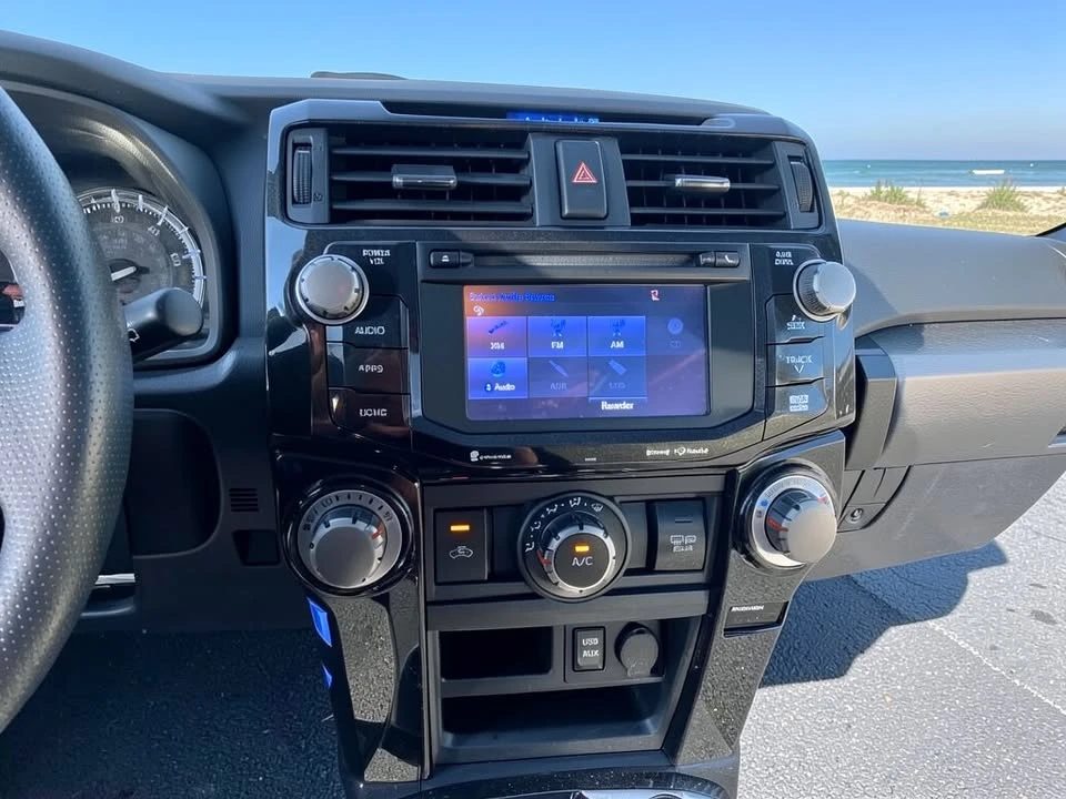 2018 Toyota 4Runner 5th Gen - Image 18 of 20