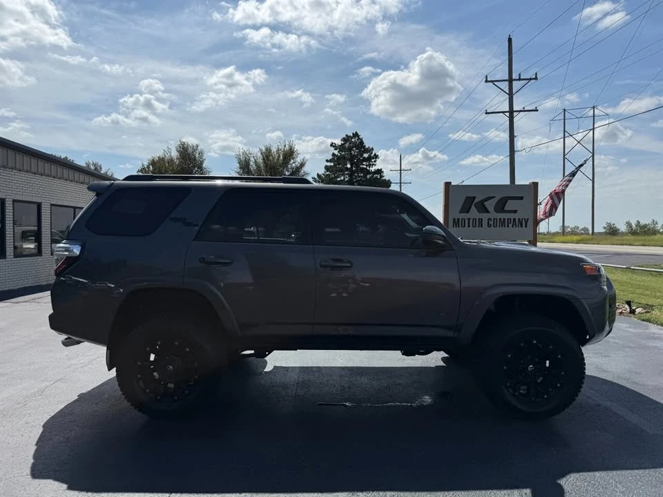 2018 Toyota 4Runner 5th Gen - Image 6 of 20