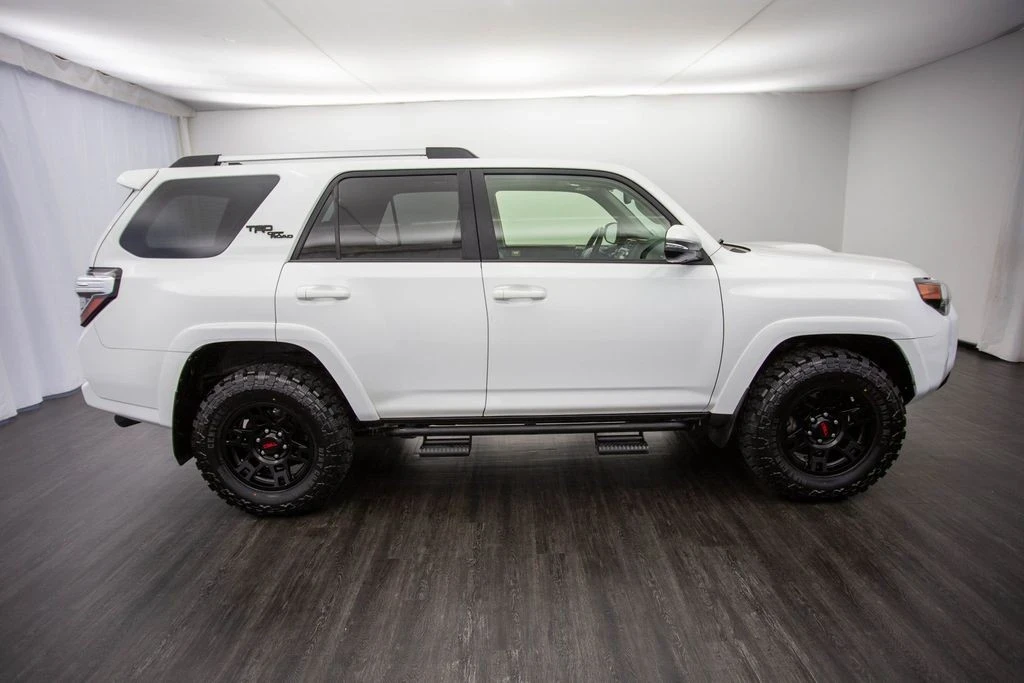2018 Toyota 4Runner 5th Gen - Image 6 of 12