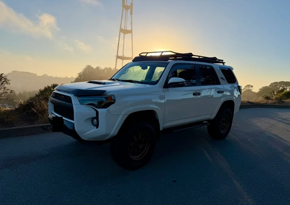 2018 Toyota 4Runner 5th Gen - Image 4 of 12