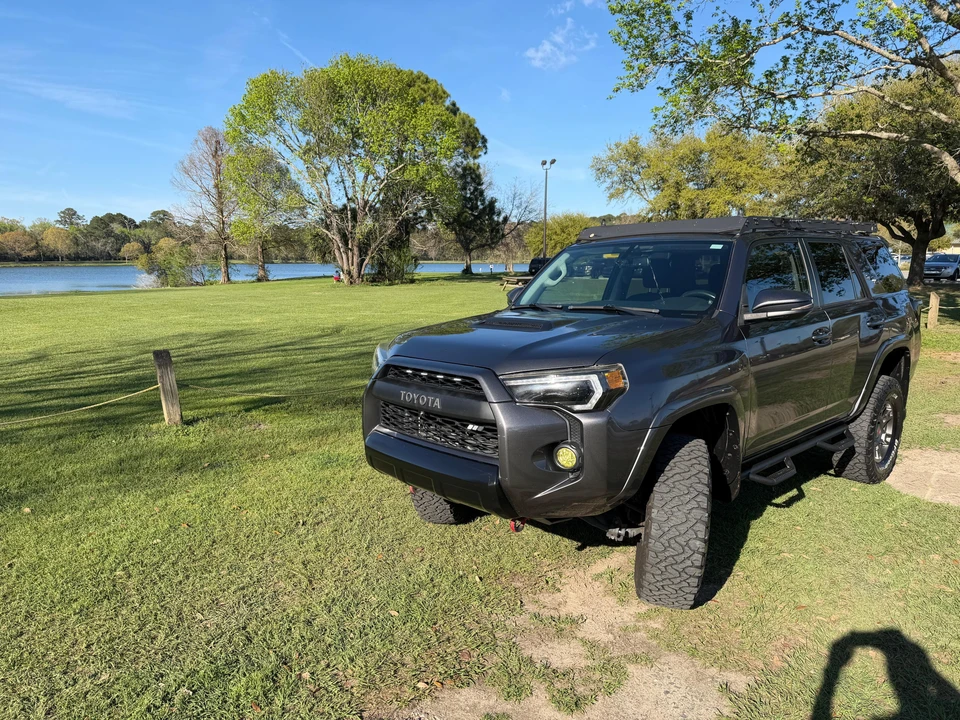 2018 Toyota 4Runner 5th Gen - Image 10 of 31
