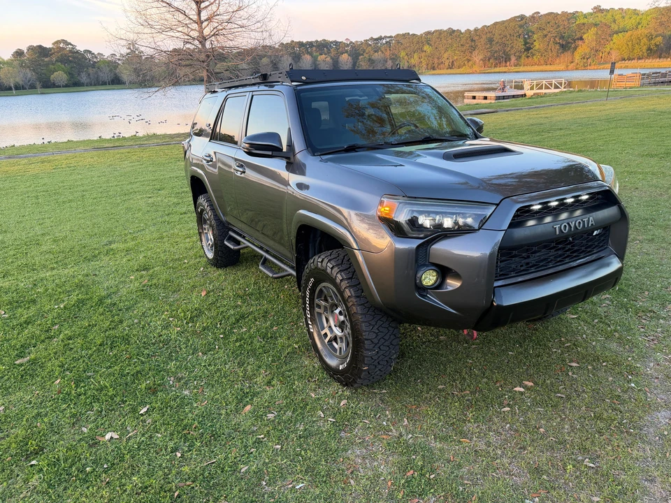 2018 Toyota 4Runner 5th Gen - Image 16 of 31
