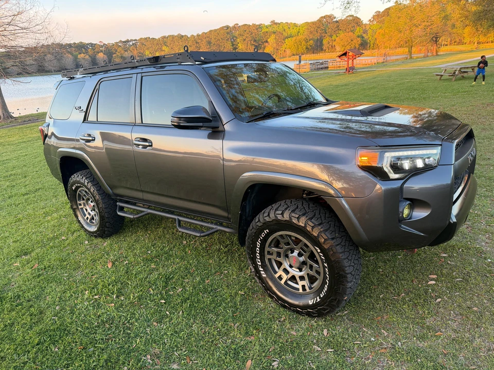 2018 Toyota 4Runner 5th Gen - Image 15 of 31