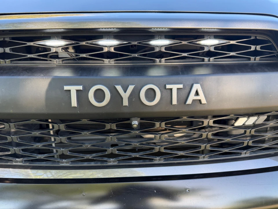 2018 Toyota 4Runner 5th Gen - Image 22 of 31