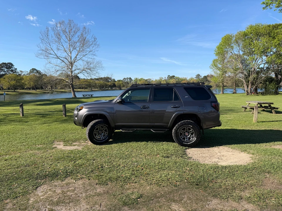 2018 Toyota 4Runner 5th Gen - Image 11 of 31