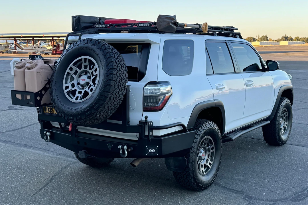 2018 Toyota 4Runner 5th Gen - Image 4 of 31