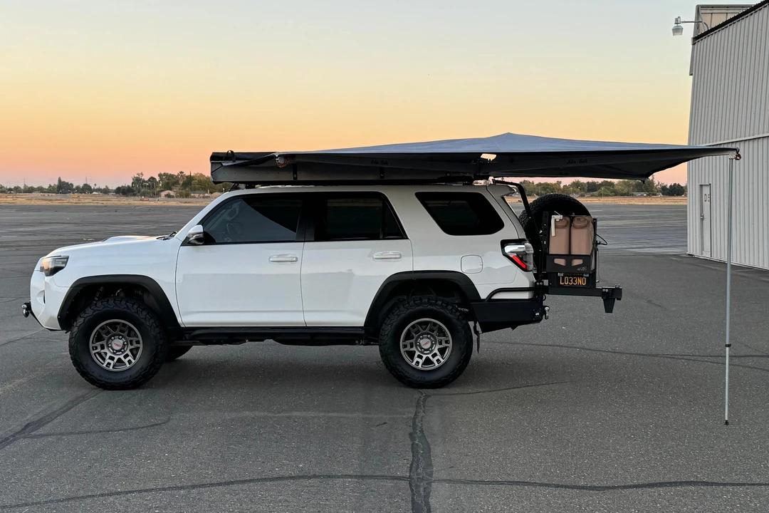 2018 Toyota 4Runner 5th Gen - Image 3 of 31