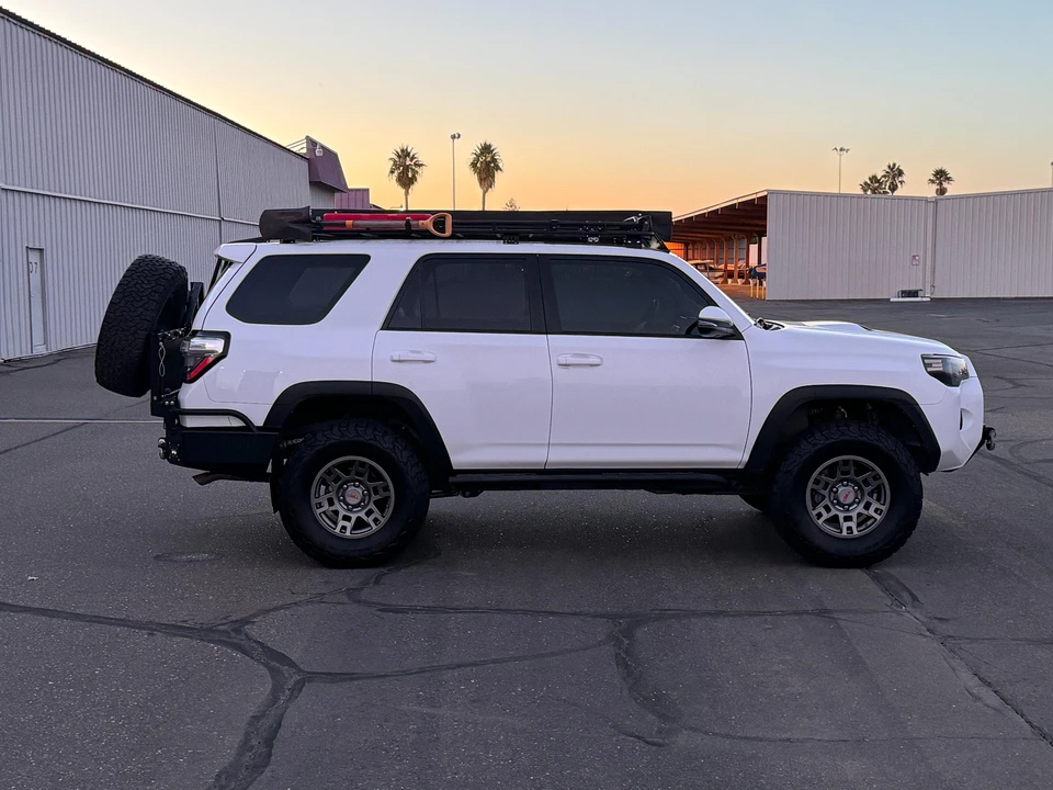 2018 Toyota 4Runner 5th Gen - Image 16 of 31