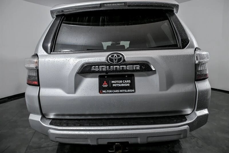 2018 Toyota 4Runner 5th Gen - Image 9 of 21