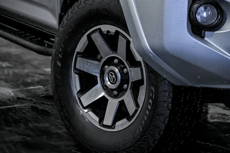 2018 Toyota 4Runner 5th Gen - Image 3 of 21