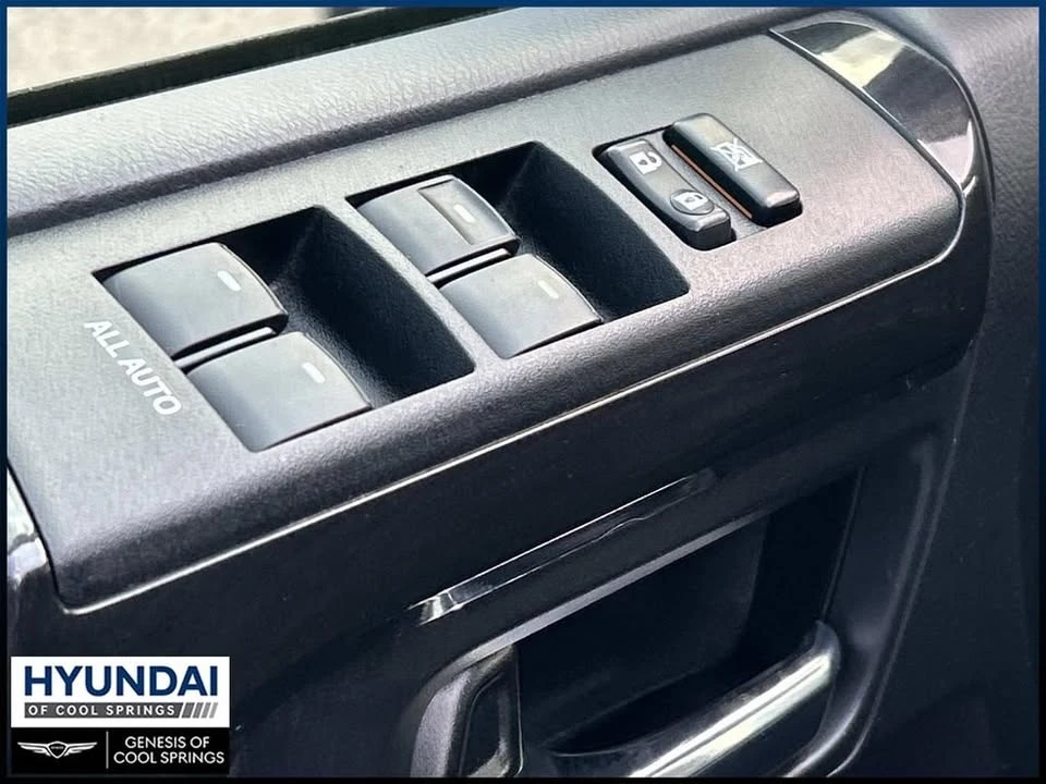 2018 Toyota 4Runner 5th Gen - Image 15 of 20