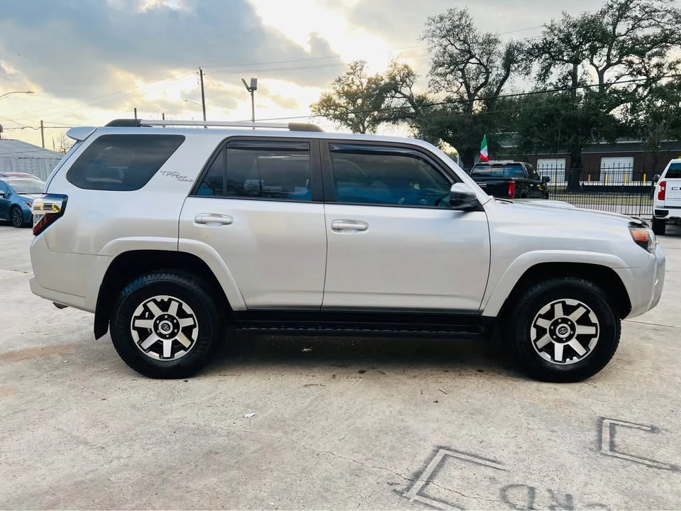 2018 Toyota 4Runner 5th Gen - Image 5 of 18
