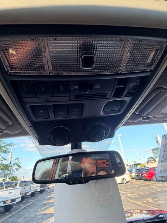 2018 Toyota 4Runner 5th Gen - Image 18 of 20