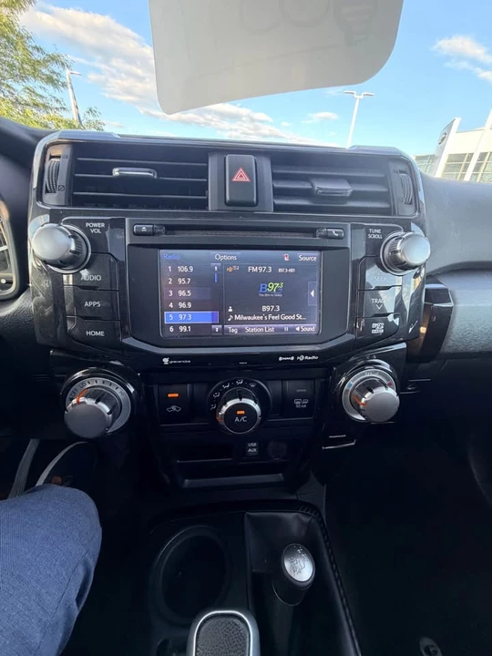 2018 Toyota 4Runner 5th Gen - Image 16 of 20