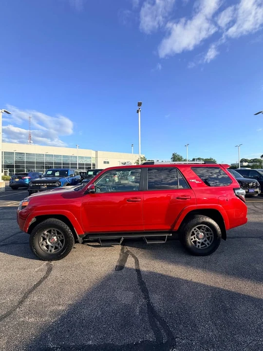 2018 Toyota 4Runner 5th Gen - Image 2 of 20