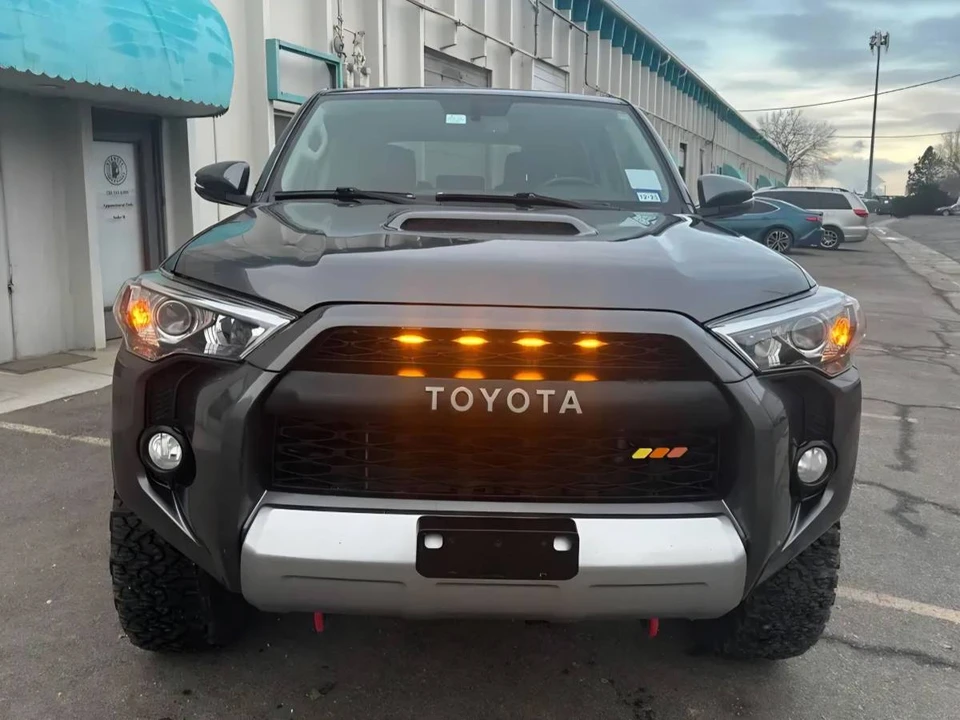 2018 Toyota 4Runner 5th Gen - Image 14 of 16