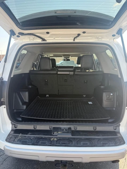 2018 Toyota 4Runner 5th Gen - Image 9 of 10