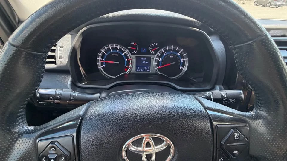2018 Toyota 4Runner 5th Gen - Image 10 of 18