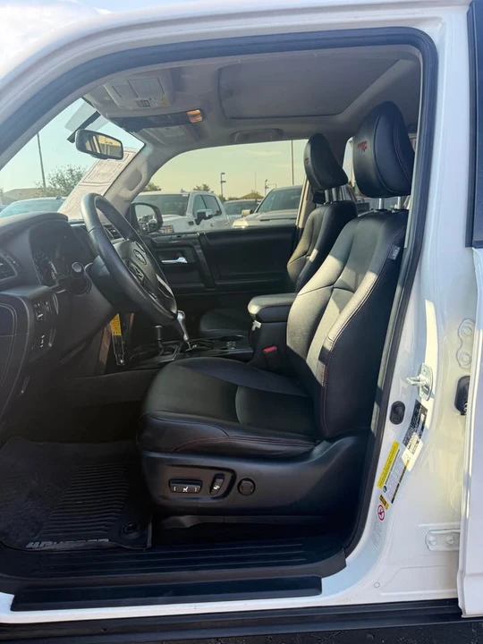 2018 Toyota 4Runner 5th Gen - Image 5 of 10