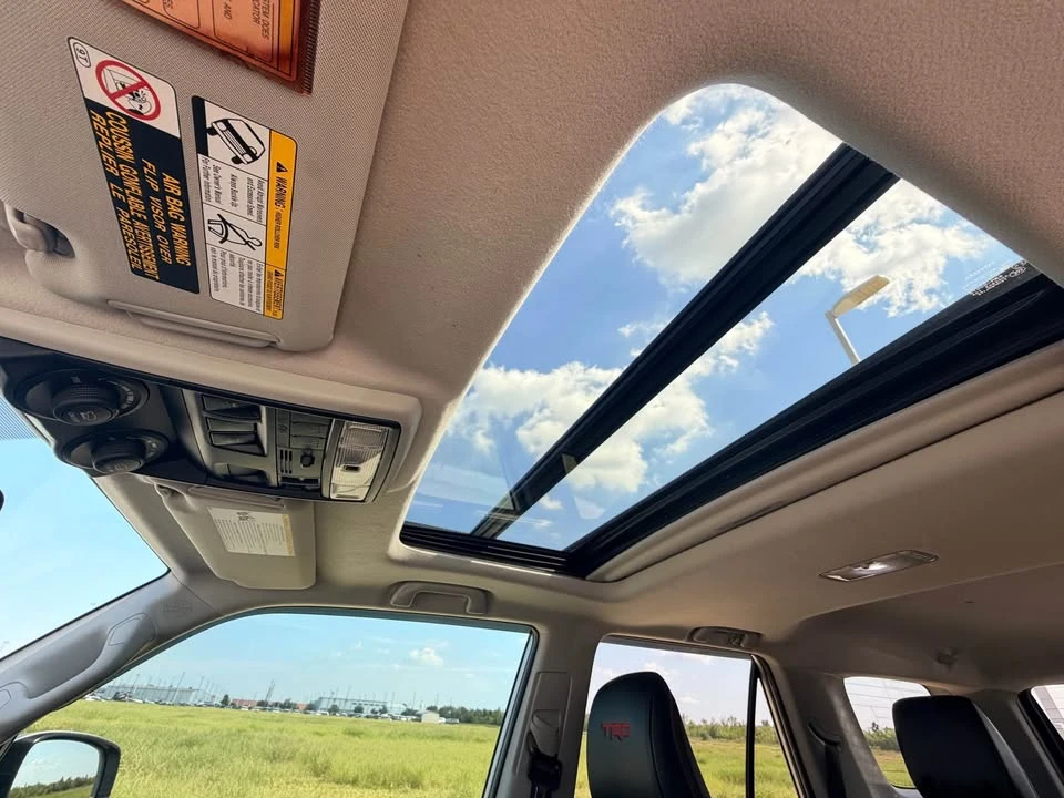 2018 Toyota 4Runner 5th Gen - Image 13 of 19