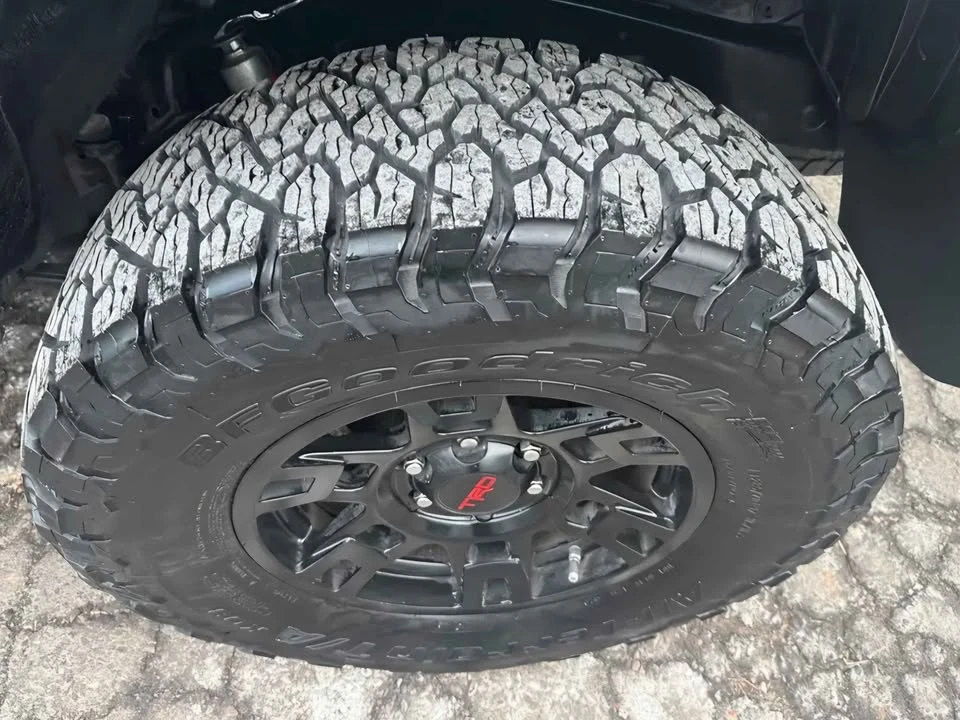 2018 Toyota 4Runner 5th Gen - Image 19 of 20