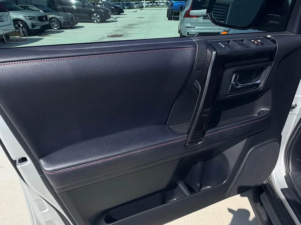 2018 Toyota 4Runner 5th Gen - Image 8 of 19
