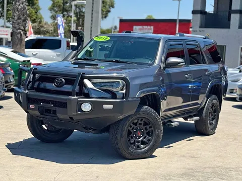 2018 Toyota 4Runner TRD Off-Road Premium