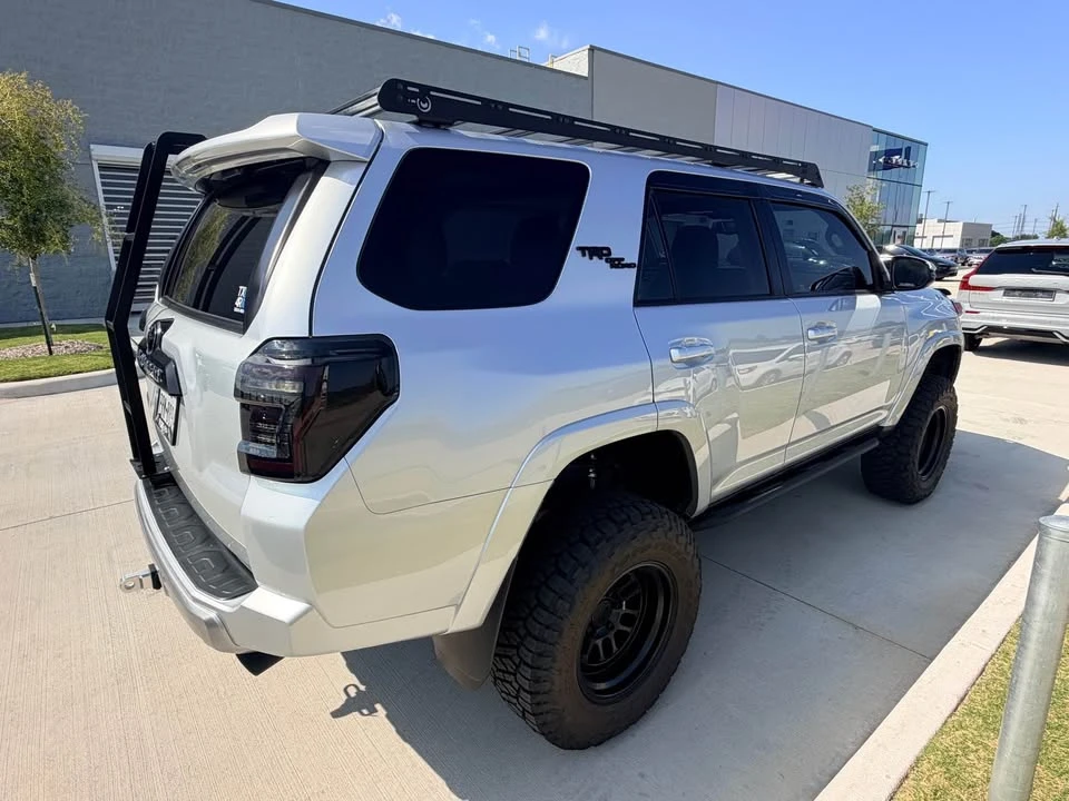2018 Toyota 4Runner 5th Gen - Image 4 of 19