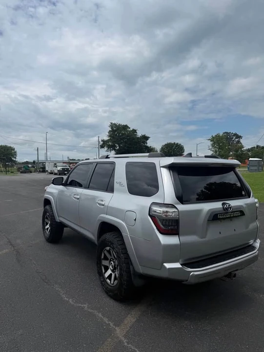 2018 Toyota 4Runner 5th Gen - Image 4 of 11